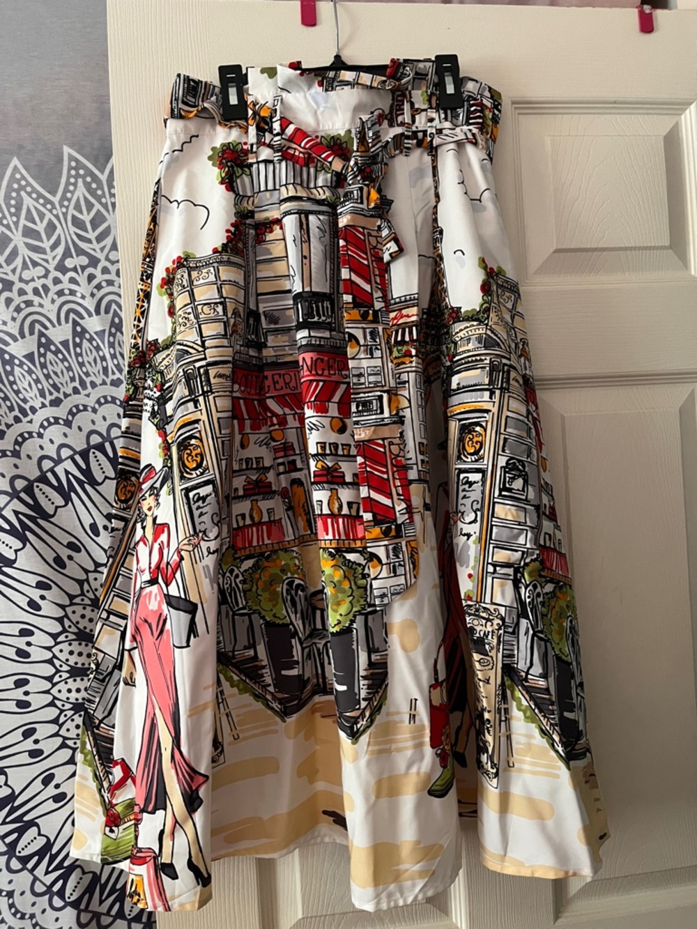 White A-Line Midi Skirt with Illustration Print
